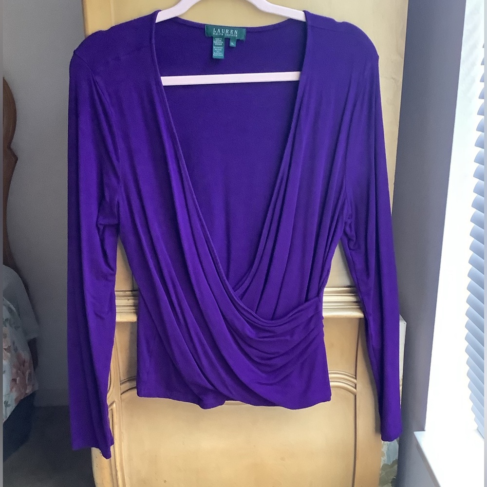 Lauren Ralph Lauren long sleeve purple top low cut size XL stretchy.💕💕